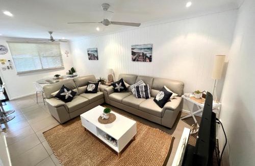 Lake Cathie House | Amelia Shores