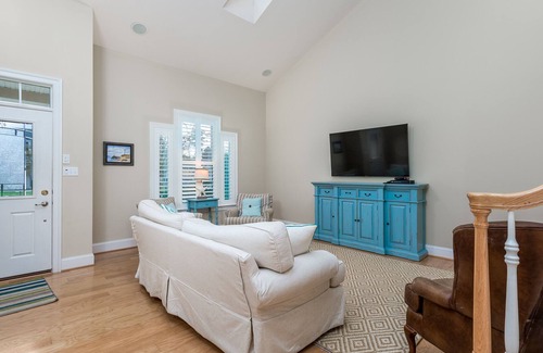 Ocean View House | AMENITIES ABOUND IN AWARD WINNING RESORT OF BAY FOREST- 38903 CEDAR WAXWING