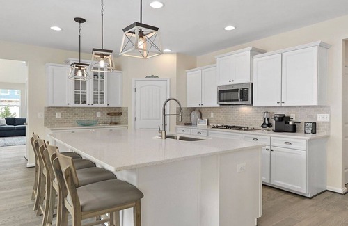 Frankford House | AMENITIES GALORE 5 Bedroom Townhome Ocean View Beach Club