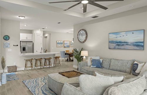 Naples Villa | Amenity rich 3BR+Den Pool Villa near Golf, Beach, Downtown Naples, Marco Island