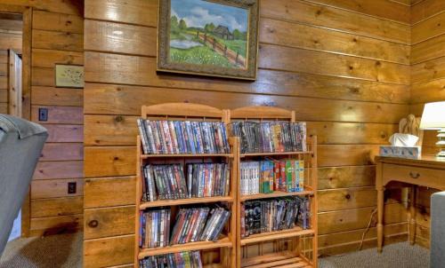 Blue Ridge Villa | American Dream Americana decor close to downtown Blue Ridge