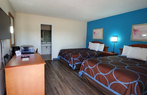 Pratt Hotel | American Inn Motel