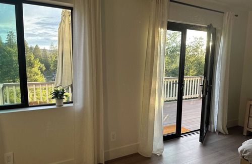 Lotus House | American River Front Home, remodeled 2 bd home with bonus room can sleep up to 6