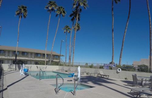 Blythe Hotel | Americas Best Value Inn Blythe CA
