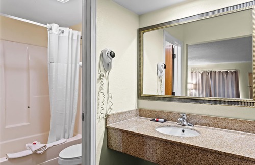 Grayson Hotel | Americas Best Value Inn Grayson