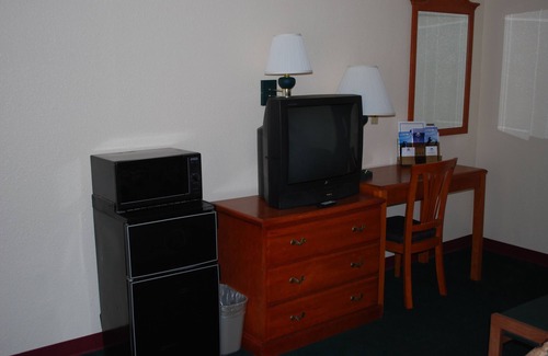 Lubbock Hotel | Americas Best Value Inn Lubbock E