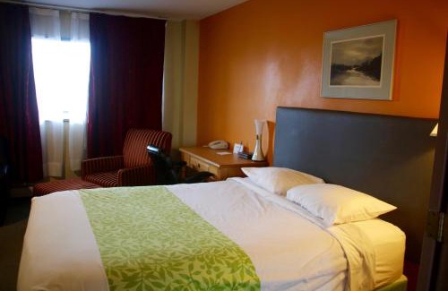 Turnagain Hotel | Americas Best Value Inn & Suites Anchorage Airport