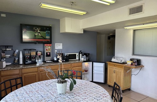 Groves Hotel | Americas Best Value Inn & Suites Groves Port Arthur