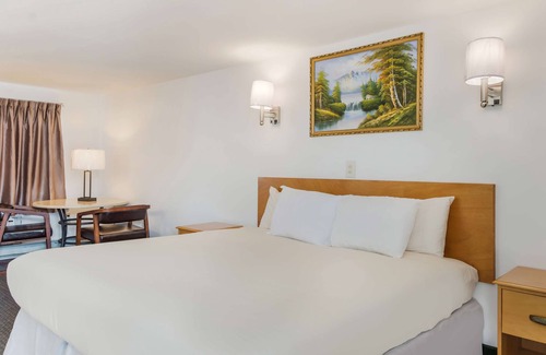 Hyannis Hotel | Americas Best Value Inn & Suites Hyannis Cape Cod