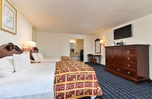 South Boston Hotel | Americas Best Value Inn & Suites South Boston