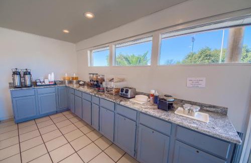 Uvalde Hotel | Americas Best Value Inn Uvalde