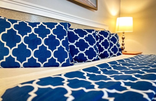 Westminster Triangle Hotel | Americas Inn and Suite