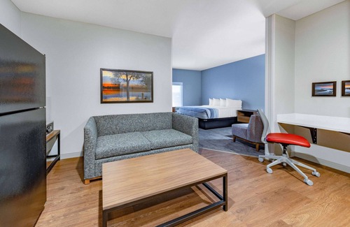 International Falls Hotel | AmericInn by Wyndham International Falls