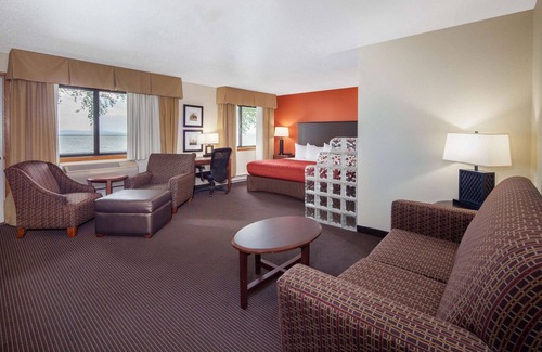 Ashland Hotel | AmericInn by Wyndham Ashland
