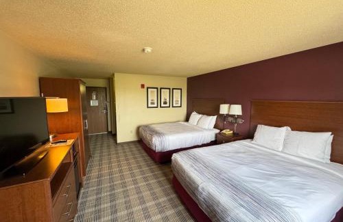 Baldwin Hotel | AmericInn by Wyndham Baldwin