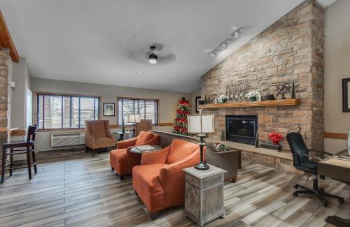 Coon Rapids Hotel | AmericInn by Wyndham Coon Rapids