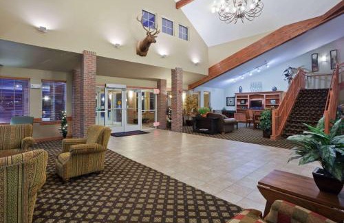 Fort Pierre Hotel | AmericInn by Wyndham Fort Pierre Conference Center