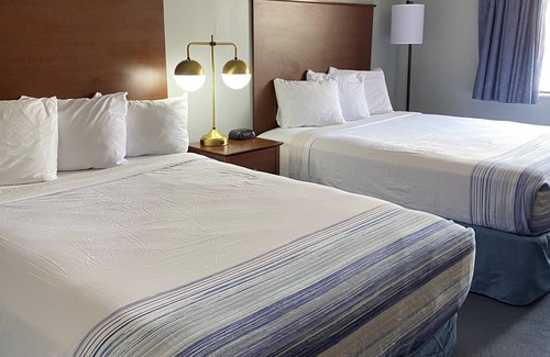 Webster City Hotel | AmericInn by Wyndham Webster City