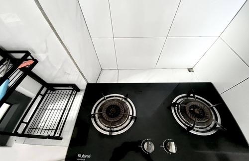 Seri Kembangan Condo | Amerin Residence Mall Apartments