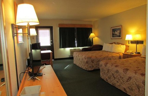 Shell Lake Hotel | Amerivu Inn & Suites Shell Lake