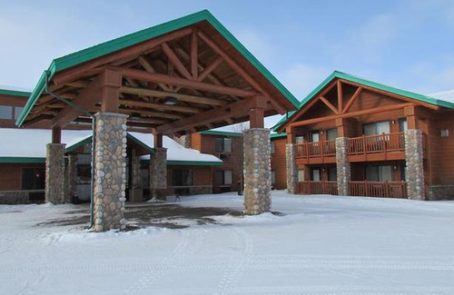 Shell Lake Hotel | Amerivu Inn & Suites Shell Lake