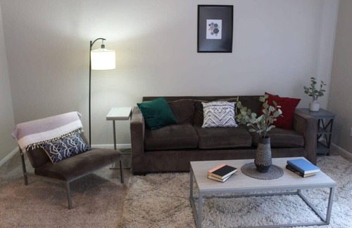 Ames Apartment | Ames Getaway 4BR Close to All with Pool