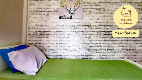 Si Rusa Apartment | Ames Leng Beach House @ PD 5th Mile