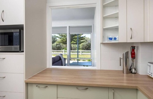 Werri Beach House | Amethyst Beachfront Escape - Perfect for family and freinds