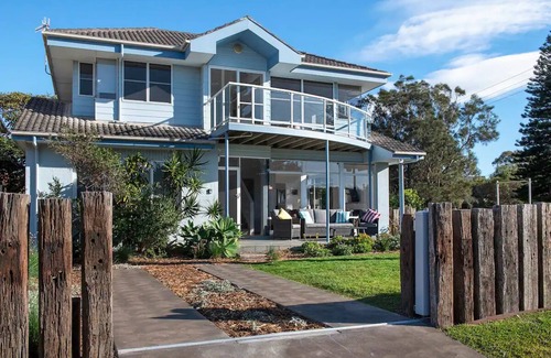 Werri Beach House | Amethyst Beachfront Escape - Perfect for family and freinds