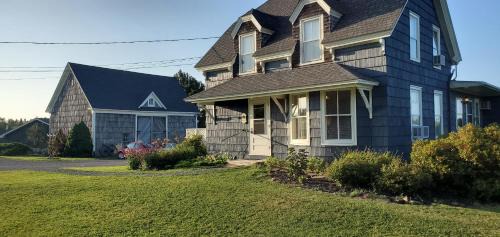 Lorneville Hotel | Amherst Shore Country Inn