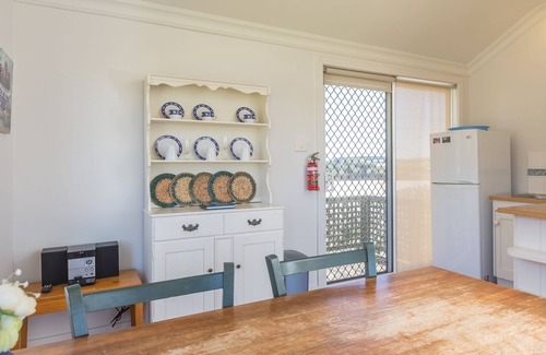 Port Fairy House | AMHURST Beachfront Cottage