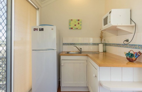 Port Fairy House | AMHURST Beachfront Cottage