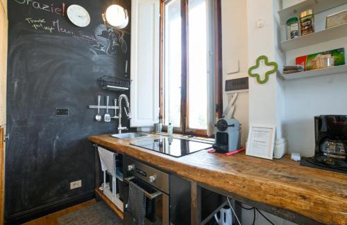 Oltrarno Apartment | Amicasa