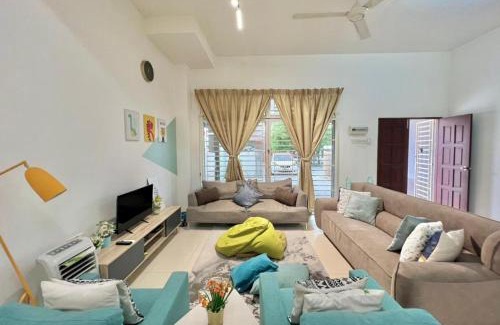 Kota Setar District House | Amira Dihatiku Rumah teres 500 meter dari Hospital Sultanah Bahiyah Alor Setar Kedah, 4 bilik aircond dan free wifi