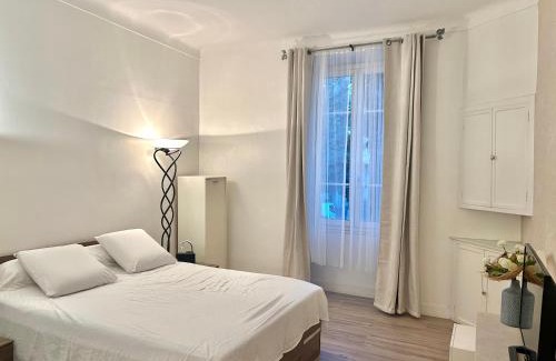 Juan-les-Pins Apartment | Amiral Courbet Apartment