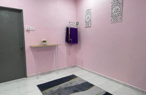 Kampung Keladi House | Ammaiti Homestay Kulim
