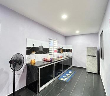 Kampung Keladi House | Ammaiti Homestay Kulim