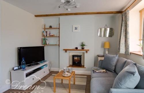 Portland House | Ammonite Cottage