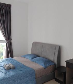 Kajang Apartment | Amna Lovely Vacation House Fast Wifi 3 Aircond And Netflix