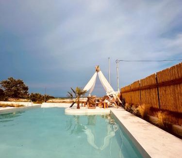 Golden Beach Hotel | Amo Golden Suites