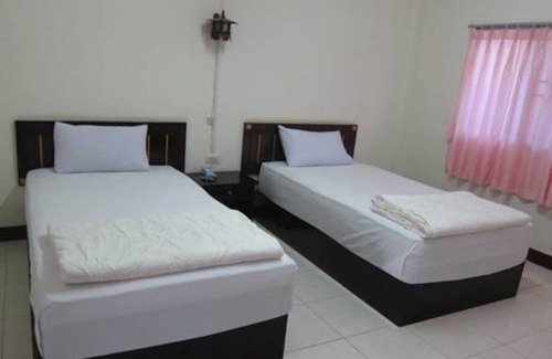 Phrae Hotel | Amonruk Hotel 1