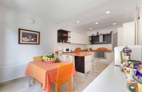 Sant'Agata sui Due Golfi Villa | AMORE RENTALS - Villa Il Noce with Private Pool, SPA, Garden, BBQ and Parking