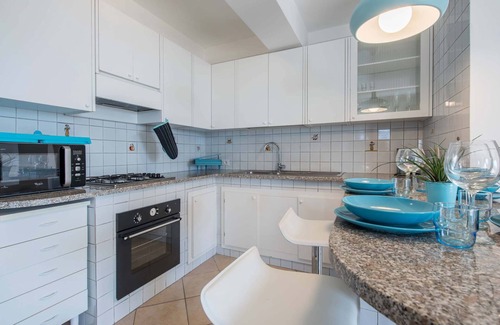 Sirenuse Villa | AMORE RENTALS - Villa Marina with Private Pool, Sea View, Terraces and Parking