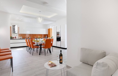 Marina del Cantone Villa | AMORE RENTALS - Villa Iside with Private Pool, Sea View, Jacuzzi and Parking