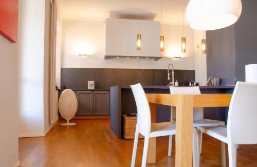 Turin Apartment | Amore, TuttoTempoPerso by HAPPYHOSTORINO
