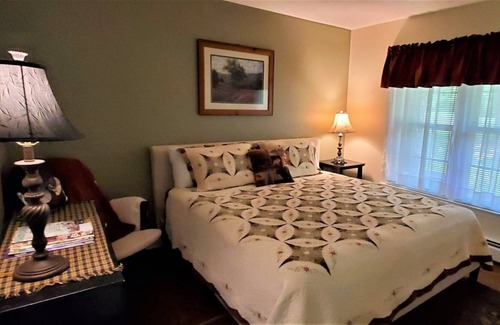 Stanley Cabin | Amos`s Willow Bend Stone Cottage