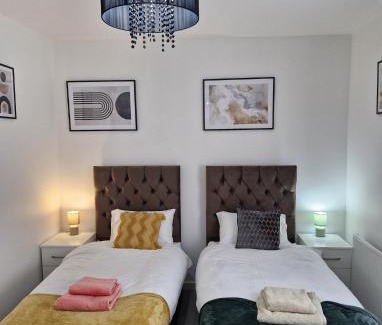Everton Apartment | Ampee Guest Suite-Free Parking