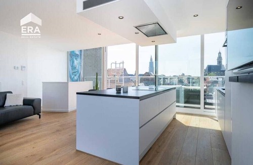 Schipperskwartier Apartment | Ample duplex apartment in Antwerp's Core