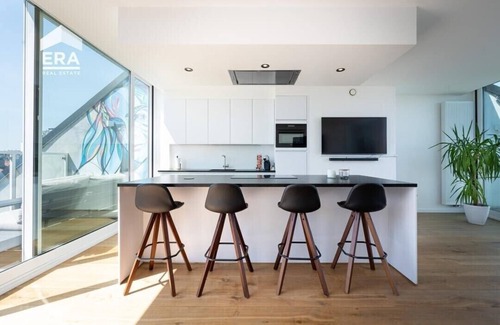 Schipperskwartier Apartment | Ample duplex apartment in Antwerp's Core