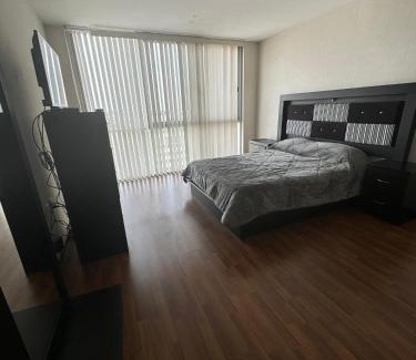 San Luis Potosi Apartment | Amplio departamento con balcon